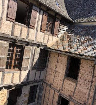 Conques-en-Rouergue House | LA CONQUISE