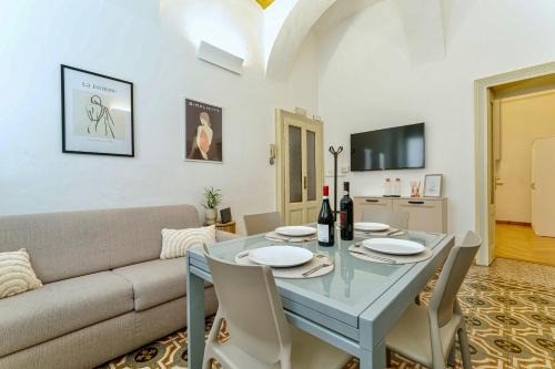 Novara Apartment | LA CORTE - alloggio signorile nel cuore di Novara