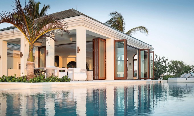 Grace Bay Resort | La Dolce Vita-Expansive Beachfront 9 Bedroom Villa with Private Pool