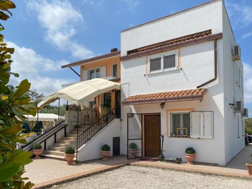 Fossacesia House | La Farfalla