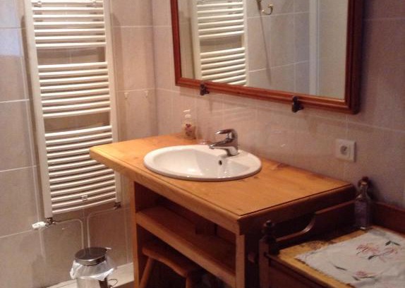 Chevigney-les-Vercel Bed & Breakfast | la fontaine aux oiseaux
