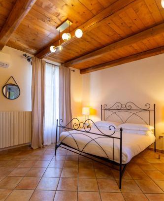 La Morra Bed & Breakfast | La Fornace - Rooms & Pool