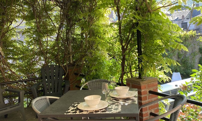 Dinant House | La Garçonnière de Wiertz – Esc’Appart