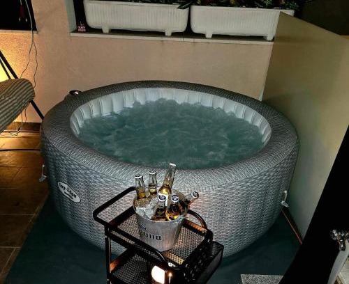 Vranjic Apartment | La Harmony Jacuzzi Apartments with Garden