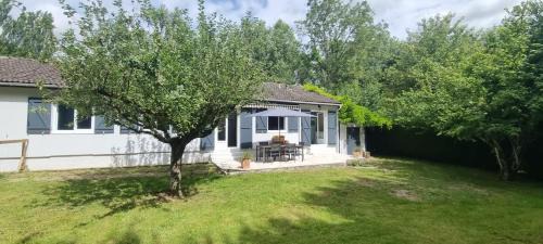 Boissy-la-Riviere House | La Juinetière