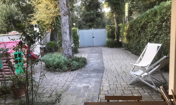 Marina di Pietrasanta House | ❤️La Little house in verde❤️, 100 mt from the SEA!