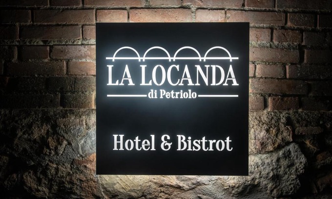 Bagni di Petriolo Hotel | La Locanda di Petriolo