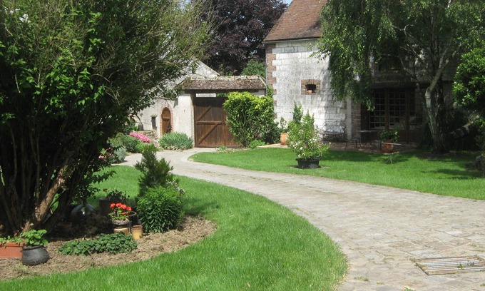 Plessis-Saint-Jean House | La Maison d' Hôtes de Plessis
