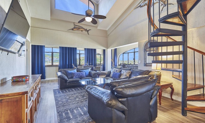 El Medano Ejidal Resort | La Mansión Penthouse at Marina Sol Resort in Cabo -1 1/2 block walk to the Beach