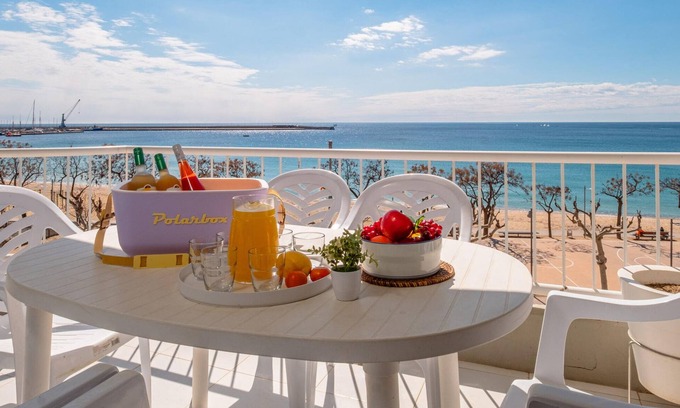 Palamos Apartment | La Mediterrània