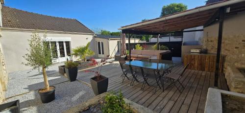 Coulonges-Cohan House | La Nomalina