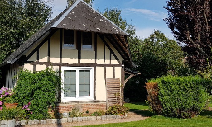Bosroumois House | La Petite Maison, a cocoon nestled in greenery