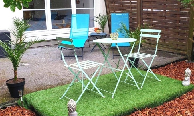 Centre Ville Apartment | La Pléïade Dorée - Hyper Centre, Avec Cours Privative. Animaux Acceptés !