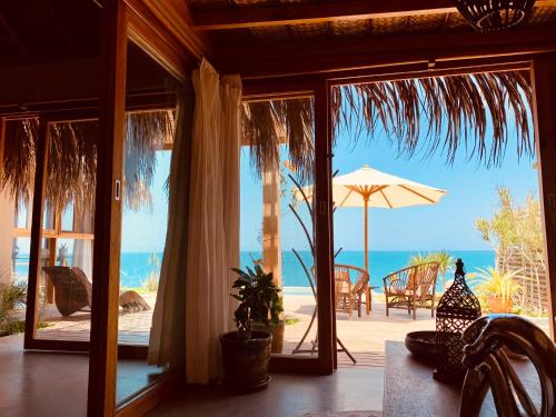 Punta Veleros Hotel | La Playa