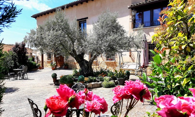 Villanueva de San Mancio Hotel | La Posada del Canal