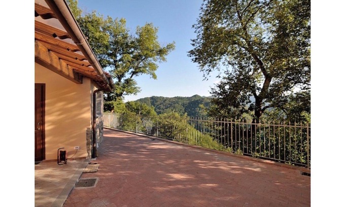 Cavarzano Bed & Breakfast | La Quercia di Vernio - ROOM 1