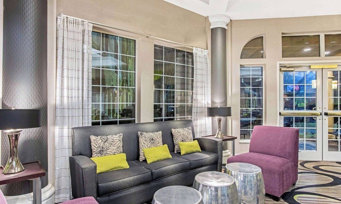 Homewood Hotel | La Quinta Inn & Suites by Wyndham Birmingham Homewood