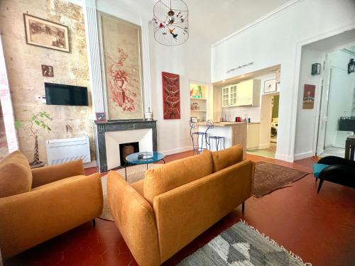 Ecusson Apartment | LA SUITE - Appartement Centre Historique