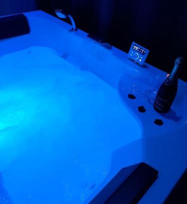 Courgains House | La Suite Bucolique - Balnéo privative