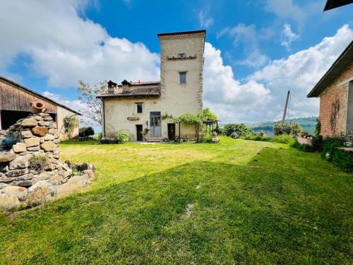 Zocca Villa | La Torre