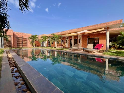 Ngaring Villa | La Villa Awalie, maison de charme avec piscine