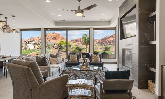 Ivins House | La Vista Encanto #14: 2 Miles from Tuacahn Atmosphere