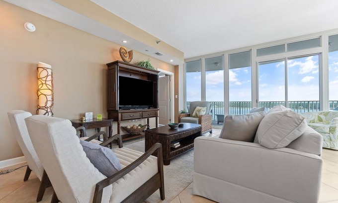 Gulf Shores Condo | Lagoon Tower 1002-Walk to Beach-Lagoon Views