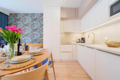 Zarzecze Apartment | Laguna Beskidów Resort - Studio Individual