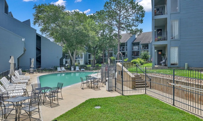 Walden on Lake Conroe Condo | Lake Conroe w/Pool/Canal Views & Boat launch access & Walden's endless amenities