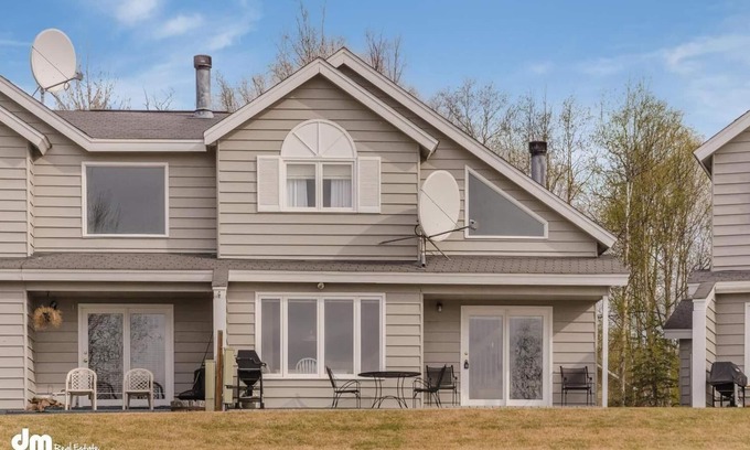 Wasilla Condo | Lake Front with Spectacular Views