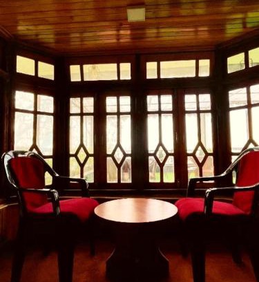 Darjeeling House | Lake Kalibari Homes