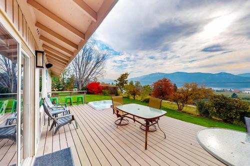 Manson House | Lake View Rambler