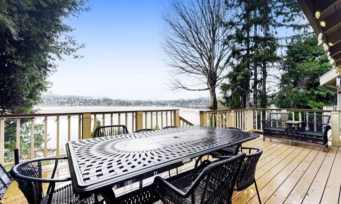 Kenmore House | Lake Washington retreat with private dock, firepit, and stunning water views