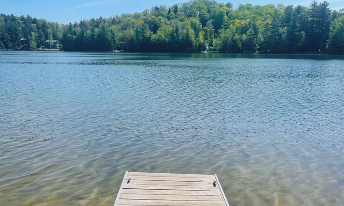 Wetmore Cabin | Lakefront Cabin, Pet Friendly, WIFI , near Pictured Rocks Munising Mi.