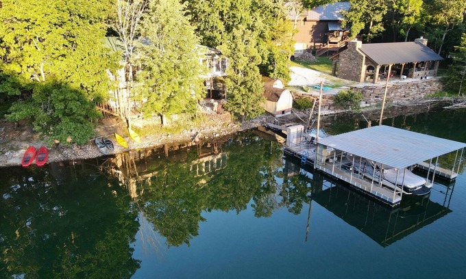 Lost Bridge Village House | Lakefront home on the water, private cove & hot tub on Beaver Lake, Garfield, AR