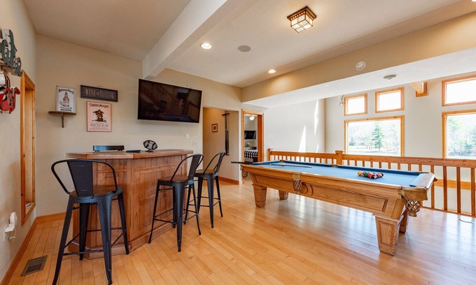 Waterfront Greens House | Lakefront Luxury w/Views, Fireplaces & Fun