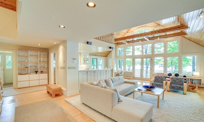 Channing Cottage | Lakefront Michigan Retreat w/Private Dock