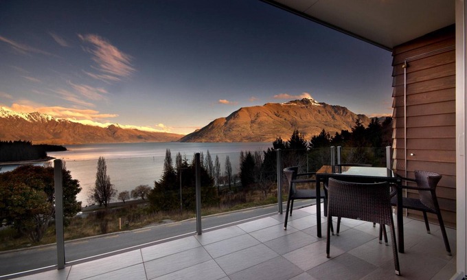 Queenstown Apartment | LakeRidge Queenstown by Staysouth
