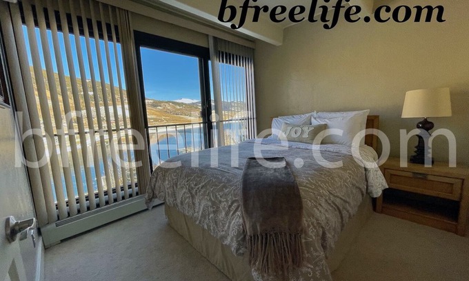Dillon Condo | Lakeshore in the Heart of the Colorado Rocky Mountains
