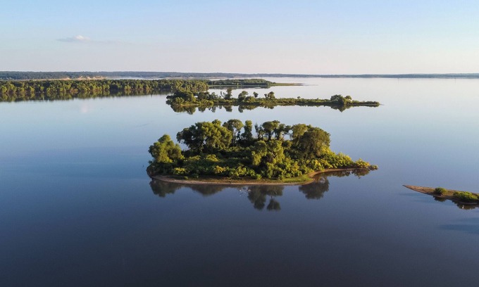Madill Hotel | Lakeside 2BR Suite | Cozy & Comfortable Hotel Room at Texoma Shores Resort