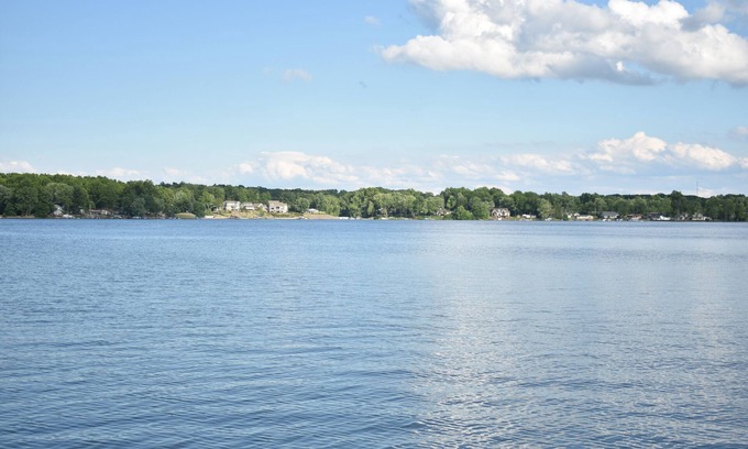 Craig Beach House | Lakeside living awaits at beautiful Lake Milton, OHn with dock across the street