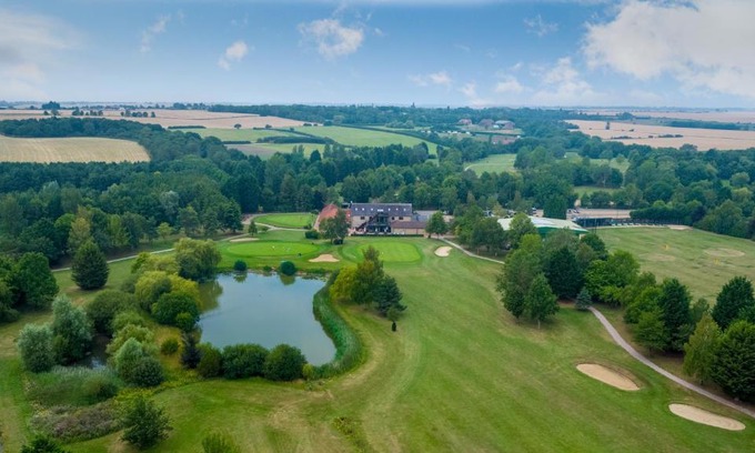 Huntingdon Hotel | Lakeside Lodge