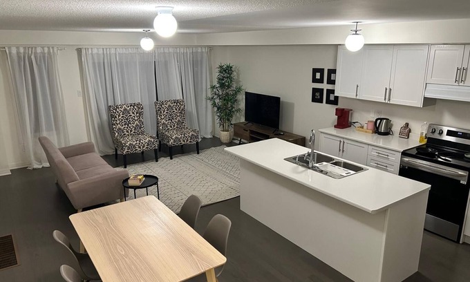 Clarington House | Lakeside Serenity: A Modern 3BR Family Getaway