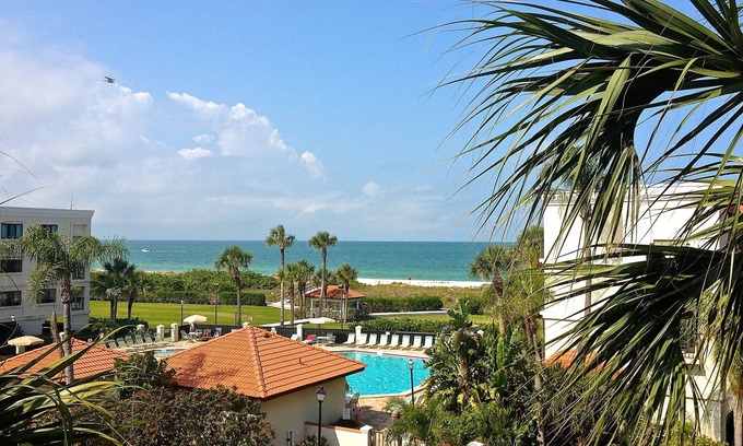 Sunset Beach Condo | Land's End #403 Building 1 - Oceanfront View