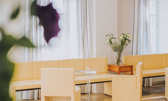 Mengkofen Hotel | Landgasthof Hotel zur Post