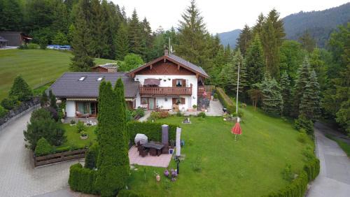 Garmisch-Partenkirchen Apartment | Landhaus Wiesenhof