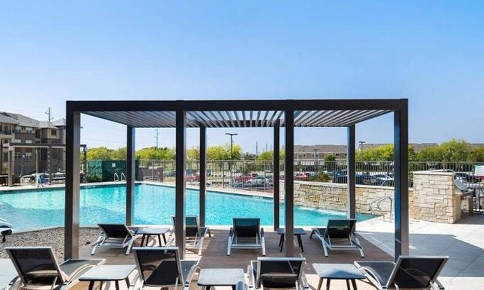 Denton Apartment | Landing at Discovery Park - 1 Bedroom in Downtown Denton