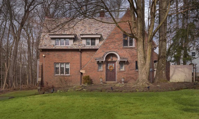 Youngstown House | Lantermans Mill & Falls Historic English Tudor 1934