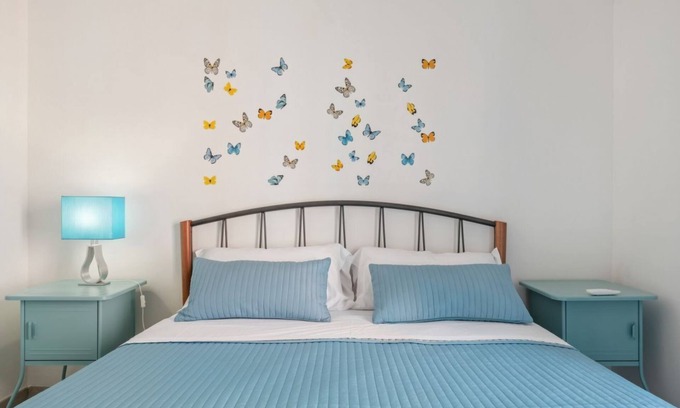 Province of Bologna Apartment | Large, bright and well-kept apartment on the third floor of a building near the Maggiore Hospital. The historic center is easily accessible by public transport.The apartment, ideal for 5 people, is fully equipped and has 24h WiFi, A/C and heating. It r