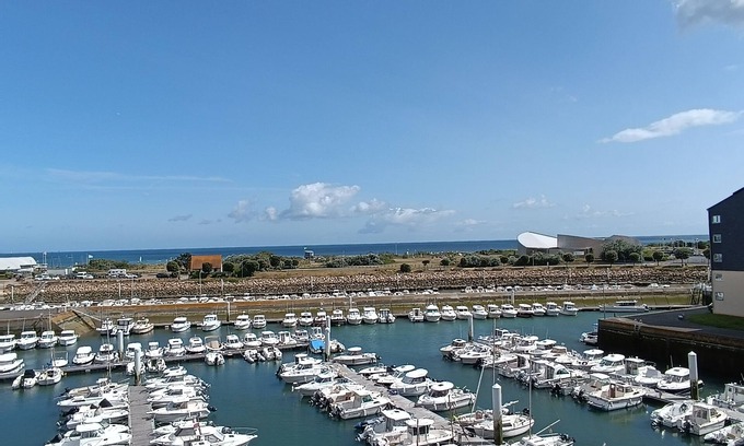 Courseulles-sur-Mer Apartment | Large, cosy T2 apartment, fully renovated, sea view, ideally located